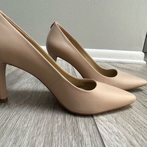 MICHAEL KORS Alina Flex Pumps